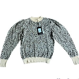 Women sweater-Who what wear animal print design